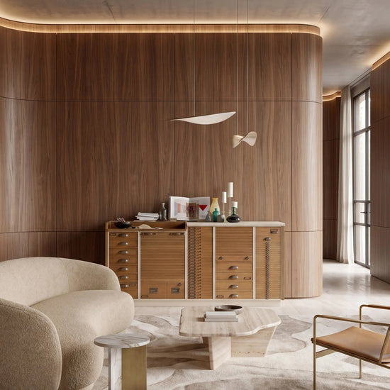 Aparador Seller en salón contemporáneo con pared de madera, mesa de centro y ambiente premium