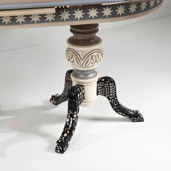 detalle decorativo de estrellas en mesa Niza