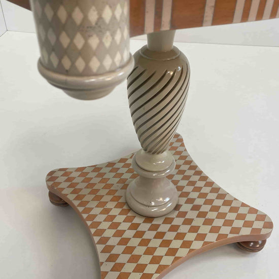 Mesita Imperio mueble de madera artesanal con pie central torneado