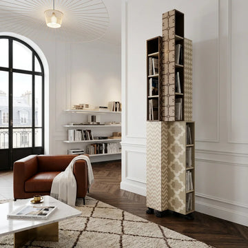 librero Tom en salón moderno con decoración contemporánea