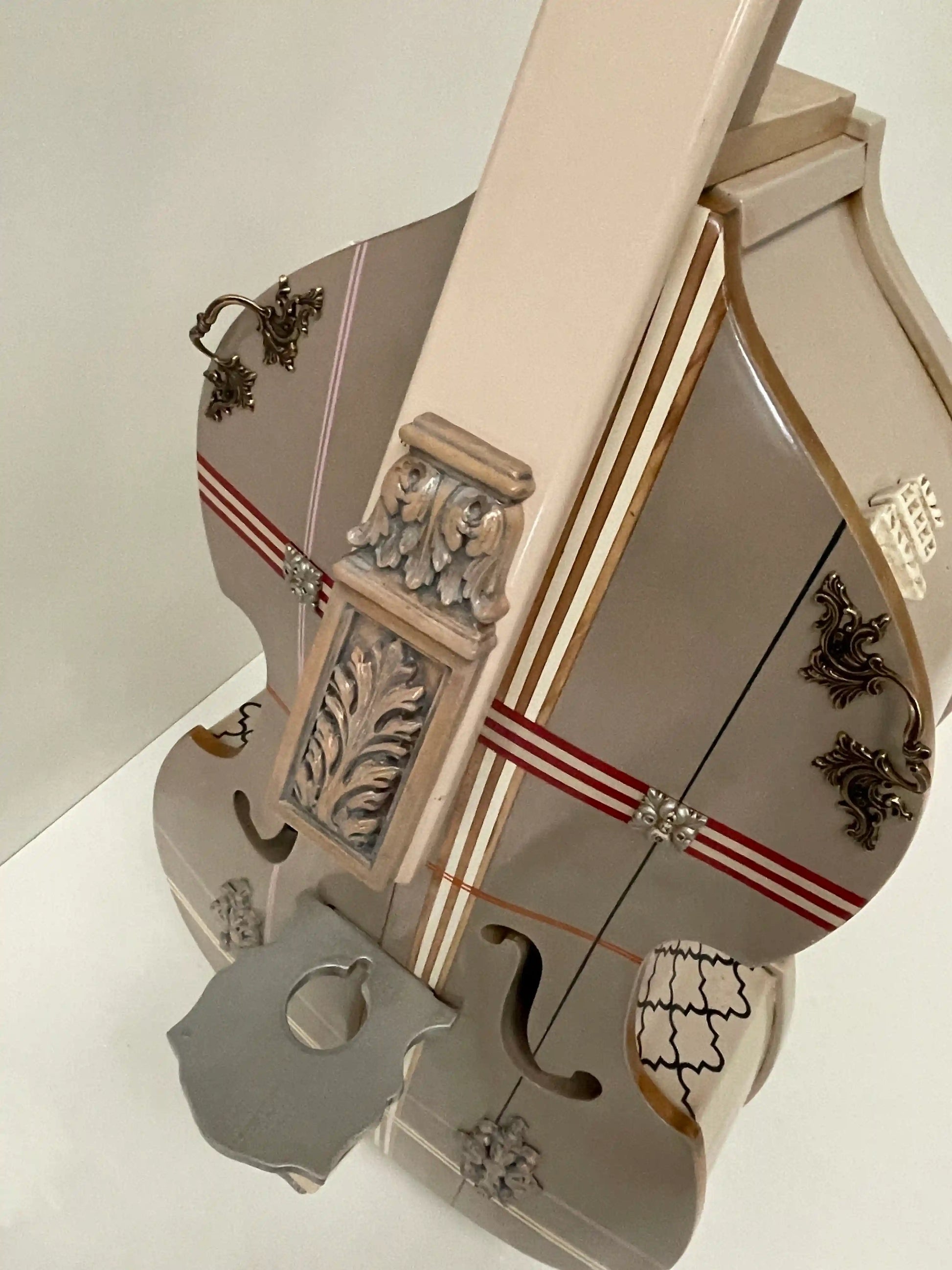 mueble contrabajo con estantes interiores