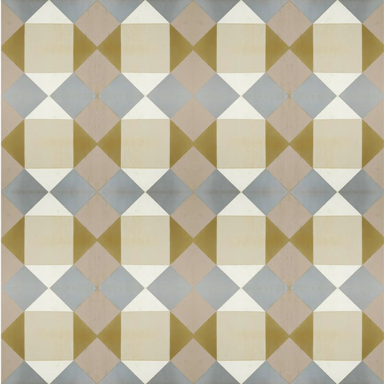 Detalle del Revestimiento 09 con diseño geométrico en tonos beige, gris, blanco y dorado
