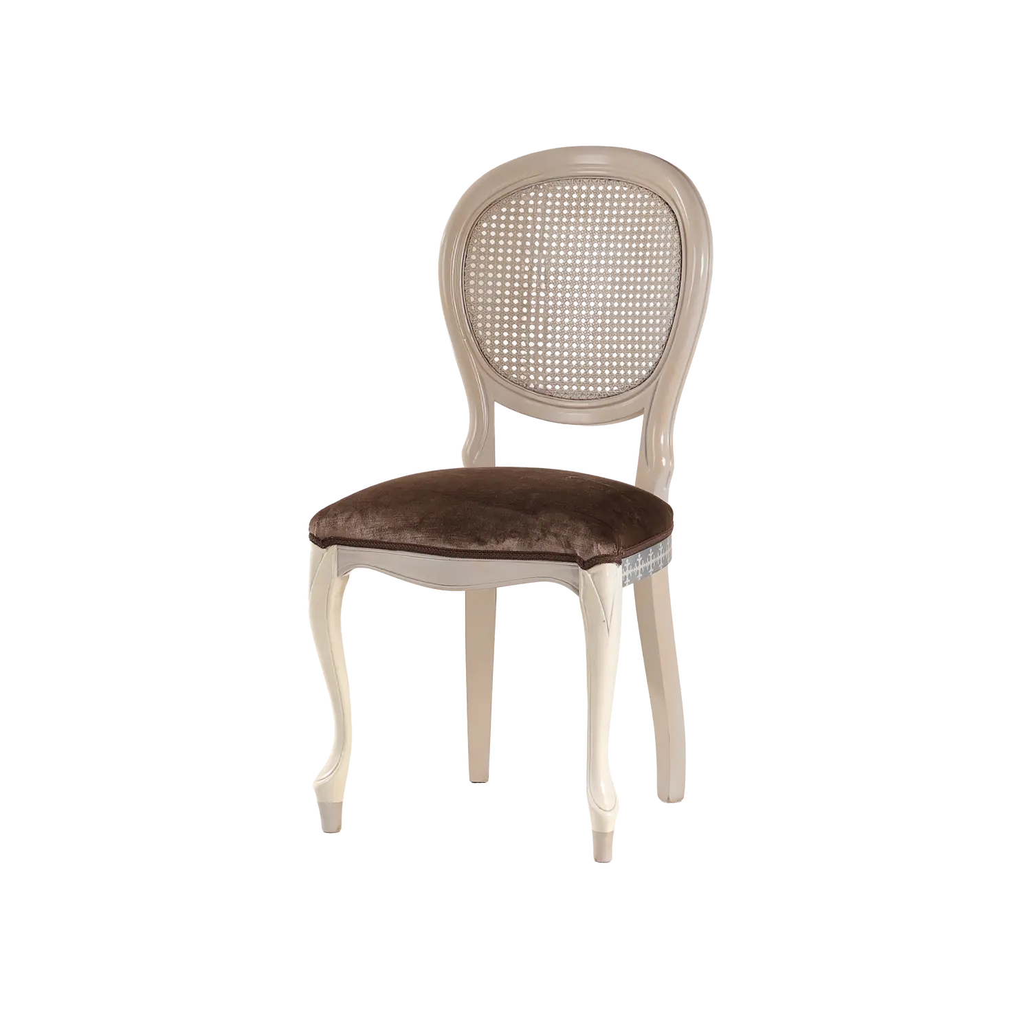 Silla Manila de diseño artesanal con respaldo de rejilla y asiento tapizado marrón.
