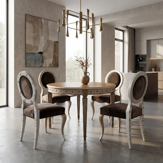 Silla Redonda de diseño artesanal en comedor elegante