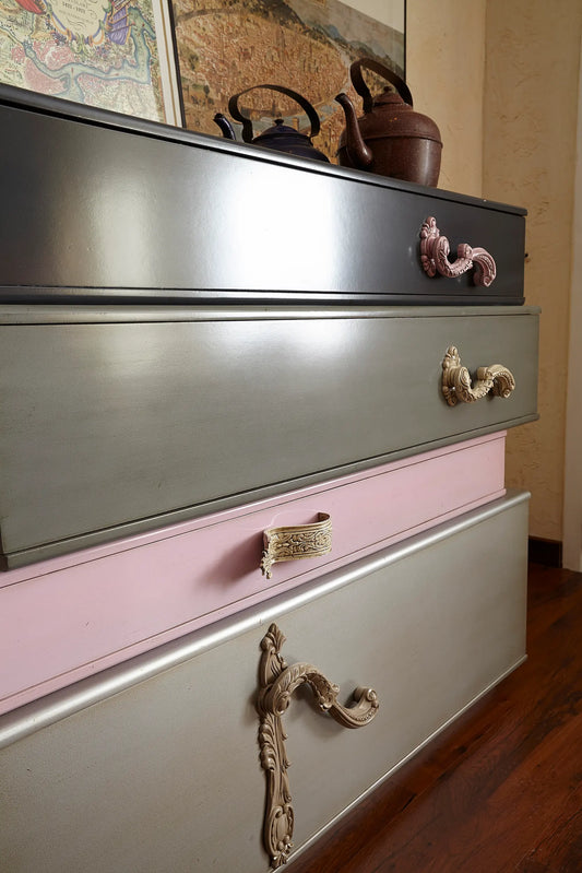 London Chest of Drawers