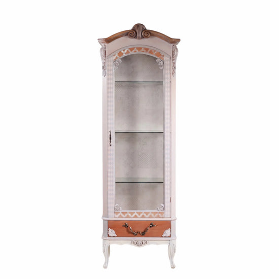 Vitrina Magestic de diseño artesanal en tonos crema y madera con puerta de cristal.