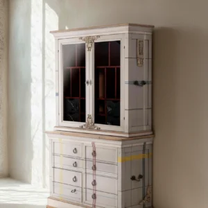 Vitrina Nodalo: Mueble de diseño con cajonera inferior y vitrina superior de cristal, acabado en gris con líneas de color