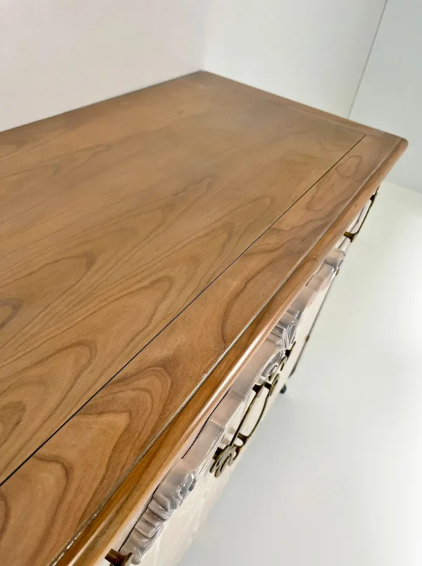 Cómoda Rosetta como mueble auxiliar en salón o dormitorio