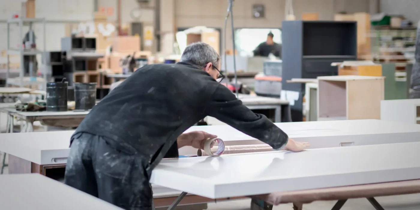 ¿Por qué elegir muebles artesanales frente a los de producción en serie?, Lola Glamour