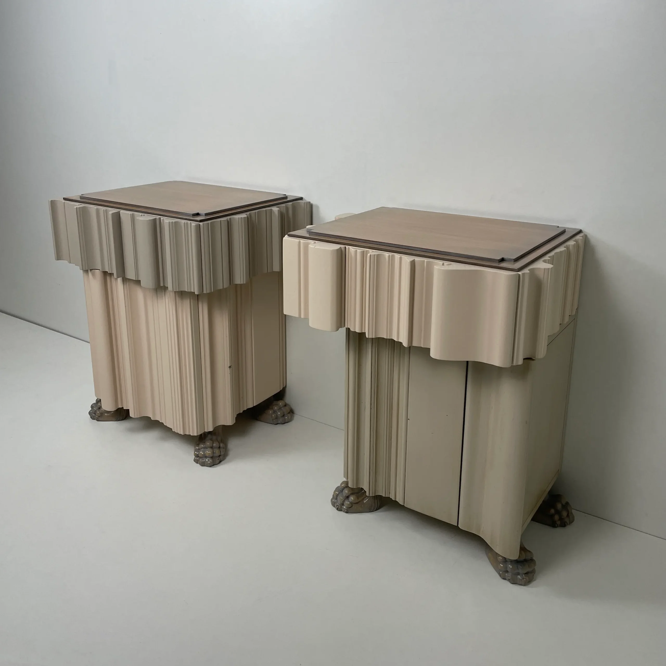 Mesilla Bosco contemporánea, mueble de lujo para dormitorio elegante