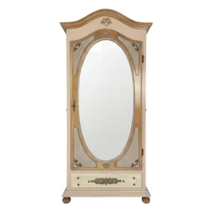 Vista frontal del armario Antonella destacando su copete curvado y herrajes metálicos de estilo vintage